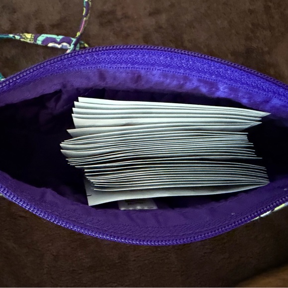 Vera Bradley Frannie Crossbody Bundle w/ 30 BeautyBio The Radiance Eraser Sets - Picture 3 of 8